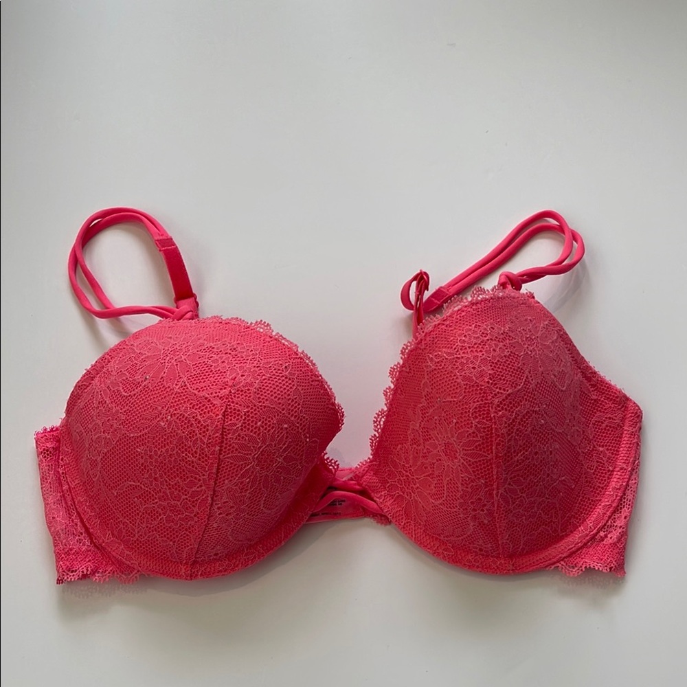 Gap Body Favorite Demi Plunge Lace Bra Size 34C